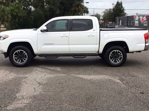 Used 2016 Toyota Tacoma SR5 image 8