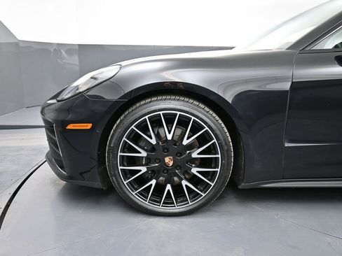 Certified 2025 Porsche Panamera 4 AWD/4WD image 12