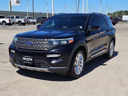 Used 2023 Ford Explorer King Ranch w/ Technology Package image 9
