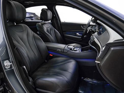 Used 2017 Mercedes-Benz S 550 Sedan image 26