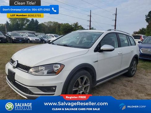Used 2017 Volkswagen Golf Alltrack image 3