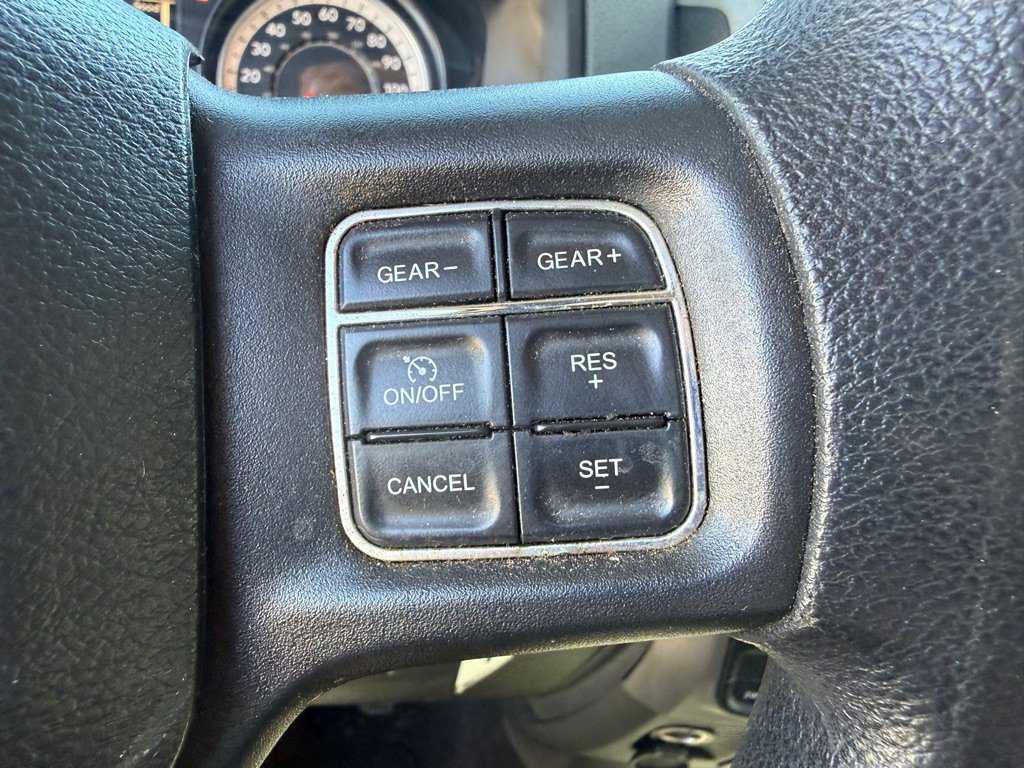 Used 2017 RAM 1500 Express AWD/4WD image 10