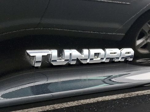 Used 2019 Toyota Tundra Limited w/ Limited Premium Package AWD/4WD image 10