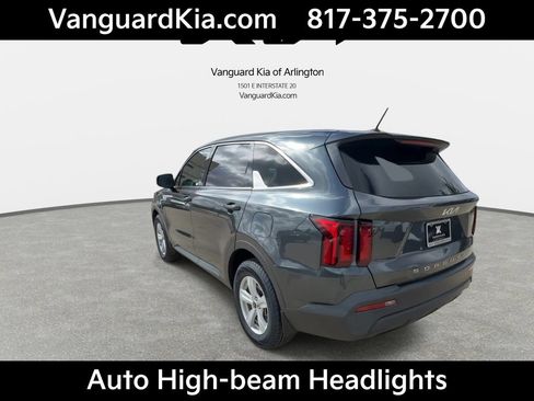 Certified 2022 Kia Sorento LX FWD image 7