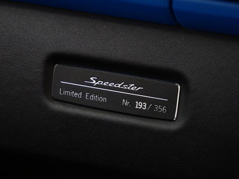 Used 2011 Porsche 911 Speedster RWD image 16