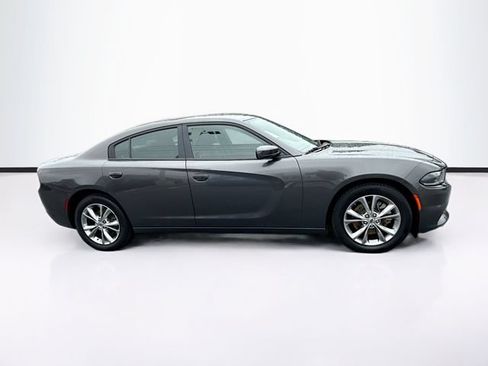 Used 2022 Dodge Charger SXT AWD/4WD image 12