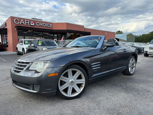 Used 2005 Chrysler Crossfire Limited RWD image 2