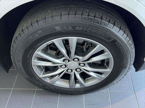 Used 2023 Cadillac XT5 Premium Luxury image 8