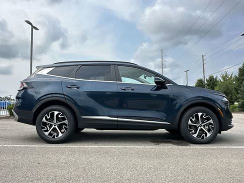 Used 2024 Kia Sportage EX w/ EX Premium Package AWD/4WD image 3