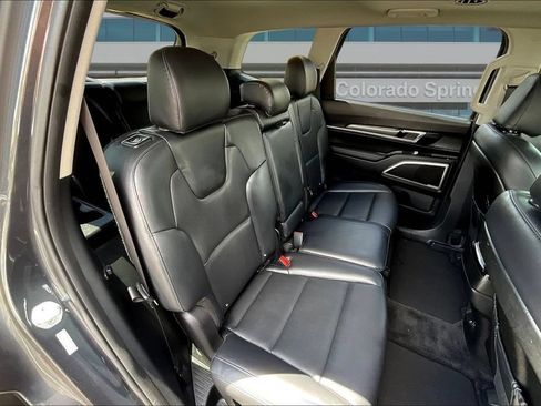 Used 2020 Kia Telluride S w/ S 8 Passenger Seating Package FWD image 25