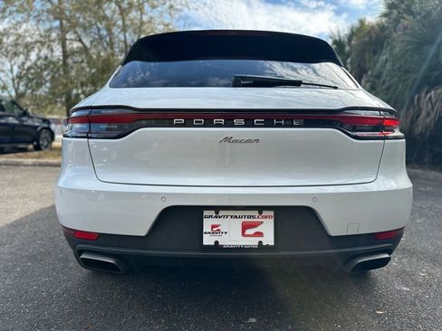 Used 2020 Porsche Macan w/ Driver Memory Package AWD/4WD image 9