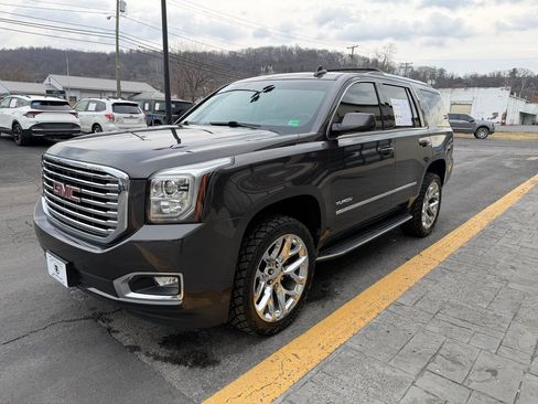 Used 2018 GMC Yukon SLT w/ Open Road Package image 4