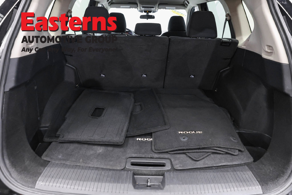 Used 2024 Nissan Rogue S AWD/4WD image 10