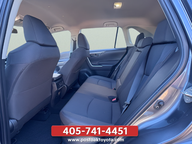 Used 2025 Toyota RAV4 LE AWD/4WD image 23