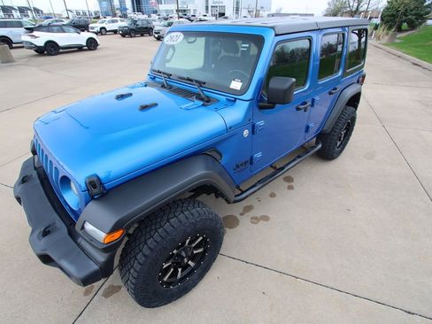Used 2021 Jeep Wrangler Unlimited Sport image 18