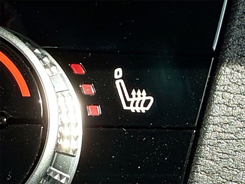 New 2025 Mitsubishi Outlander SE image 21