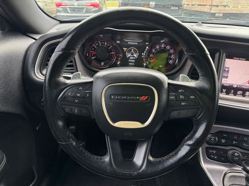 Used 2016 Dodge Challenger SXT Plus RWD image 17