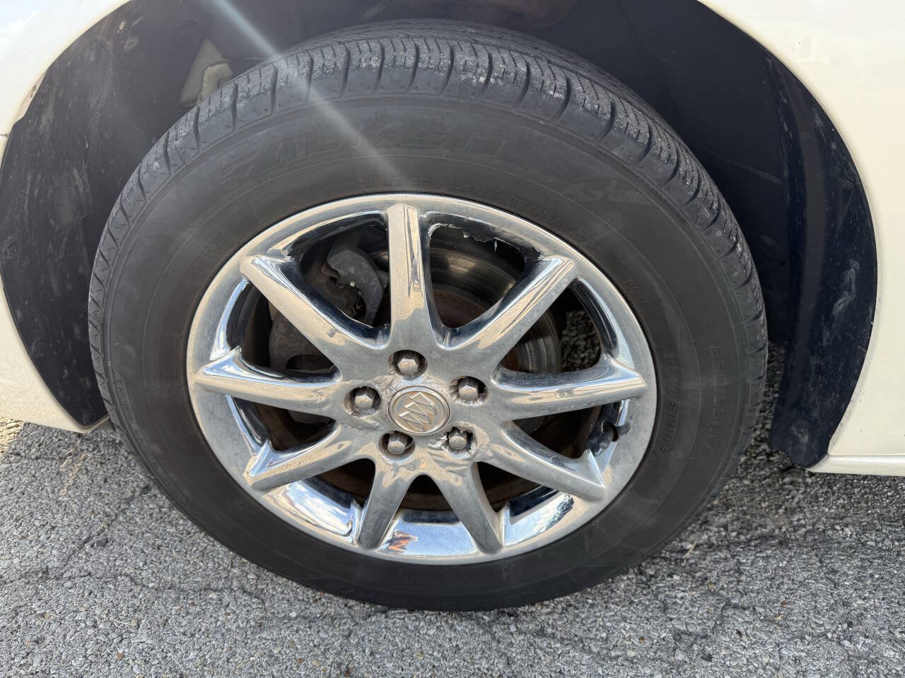 Used 2008 Buick Lucerne CXL w/ Driver Confidence Package FWD image 5