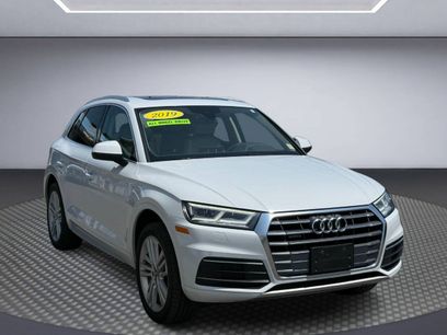 Used 2019 Audi Q5 2.0T Premium Plus w/ Premium Plus Package