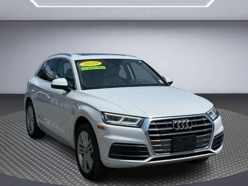 Used 2019 Audi Q5 2.0T Premium Plus w/ Premium Plus Package AWD/4WD image 1