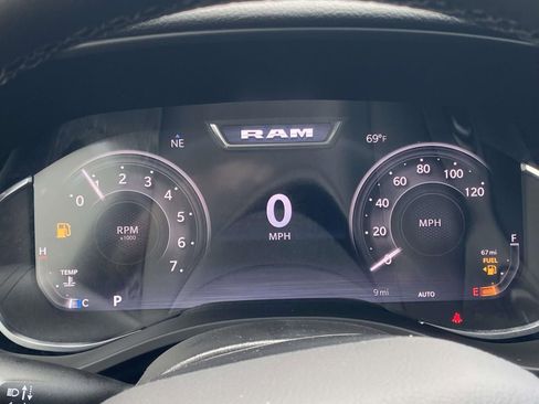 New 2026 RAM 1500 4x4 Crew Cab image 25
