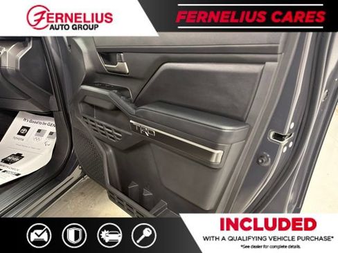 Used 2025 Toyota Tacoma TRD Sport AWD/4WD image 18