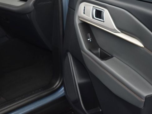 Certified 2025 Ford Explorer Active image 18