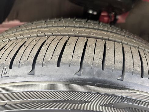 Used 2025 Toyota Prius LE image 12