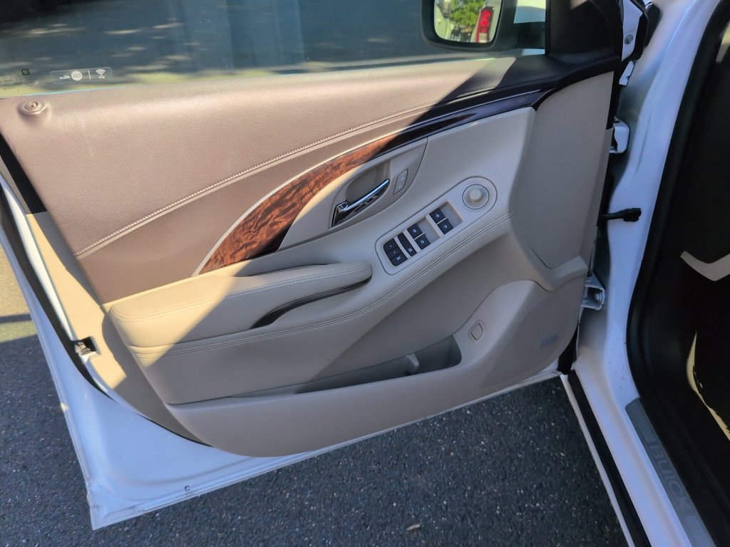 Used 2016 Buick LaCrosse Leather w/ Experience Buick Package FWD image 13