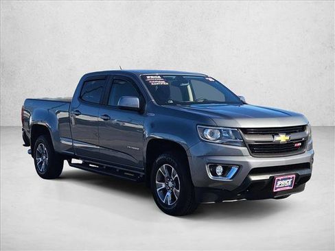 Used 2018 Chevrolet Colorado Z71 image 3
