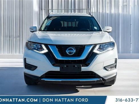 Used 2018 Nissan Rogue SV image 36