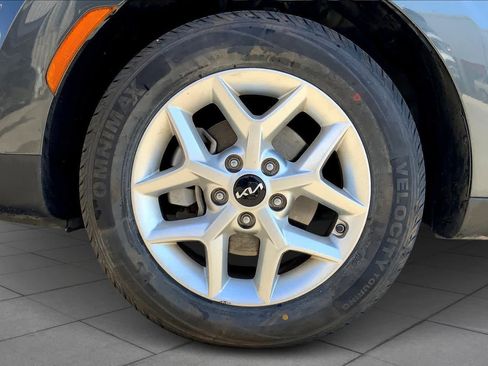 Used 2024 Kia Soul LX w/ Option Group 015 image 9