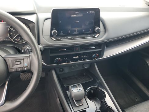 Certified 2024 Nissan Rogue SV FWD image 21