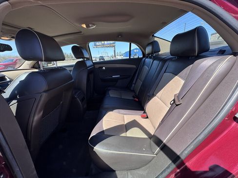 Used 2009 Chevrolet Malibu LTZ w/ HFV6 Engine Package FWD image 14