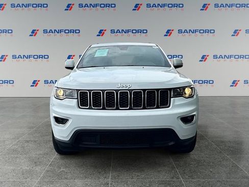 Used 2021 Jeep Grand Cherokee Laredo RWD image 9