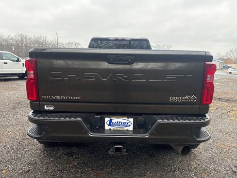 Used 2023 Chevrolet Silverado 3500 High Country w/ Safety Package II image 11