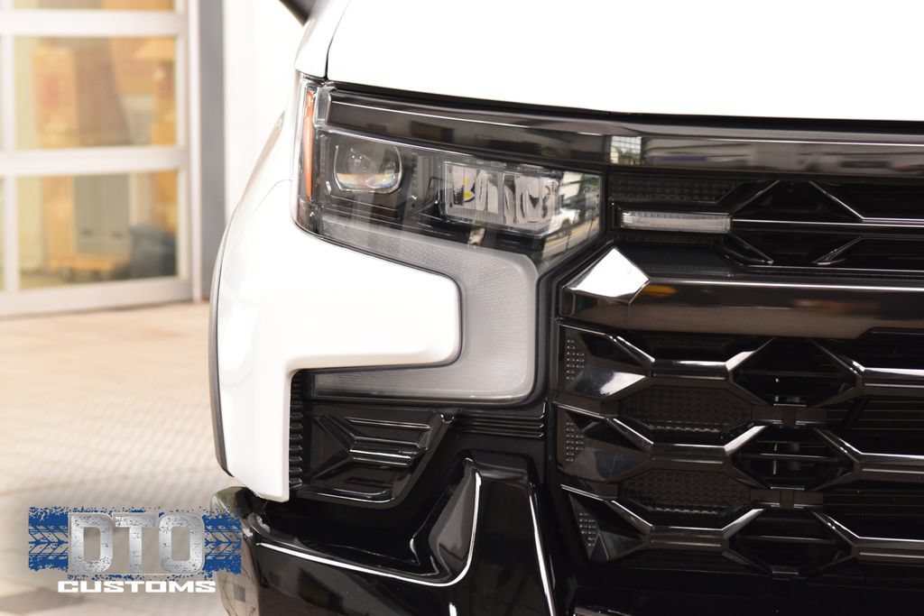Used 2025 Chevrolet Silverado 1500 ZR2 w/ Technology Package AWD/4WD image 12