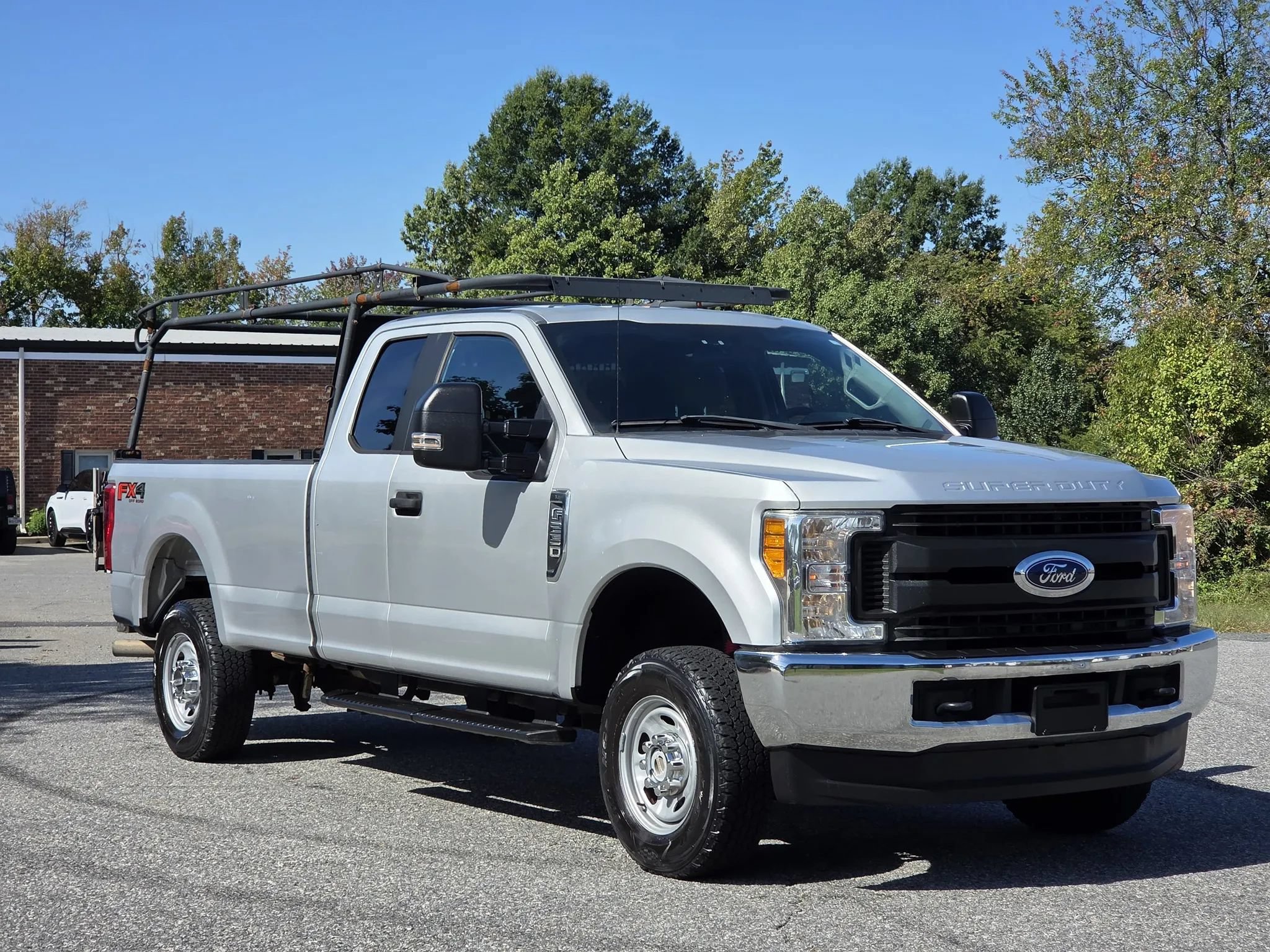 Used 2017 Ford F250 XL w/ Power Equipment Group AWD/4WD image 4
