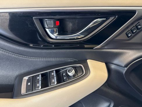 Certified 2025 Subaru Outback Limited image 10