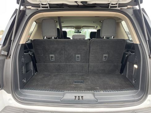 Used 2022 Ford Expedition XLT image 25