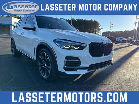 Used 2022 BMW X5 sDrive40i w/ Premium Package image 1