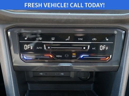 Certified 2023 Volkswagen Tiguan SE image 30