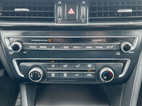 Used 2019 Kia Optima LX image 28