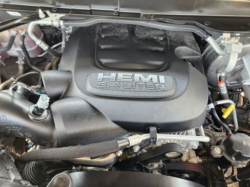 Used 2024 RAM 2500 Tradesman w/ Chrome Appearance Group AWD/4WD image 30