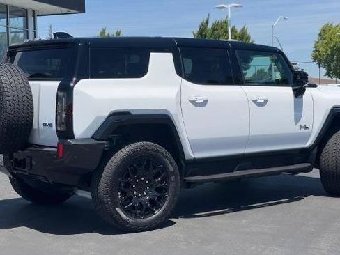 Used 2026 GMC Hummer EV SUV AWD/4WD image 4