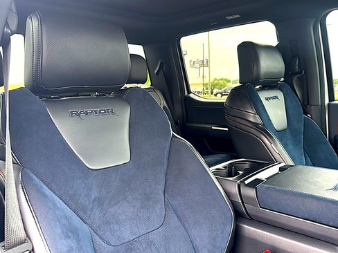 Used 2022 Ford F150 Raptor w/ Raptor 37 Performance Package AWD/4WD image 23