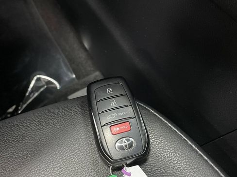 Used 2024 Toyota Grand Highlander XLE image 28