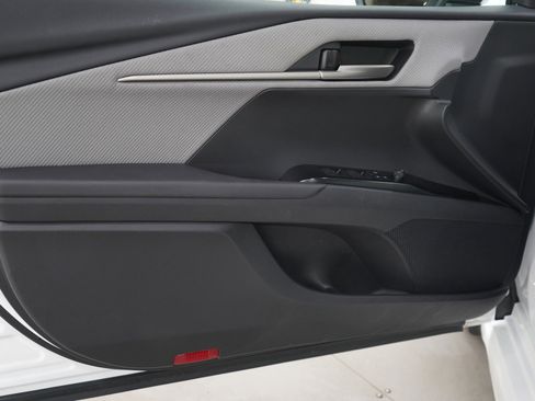 Used 2025 Toyota Camry SE image 16