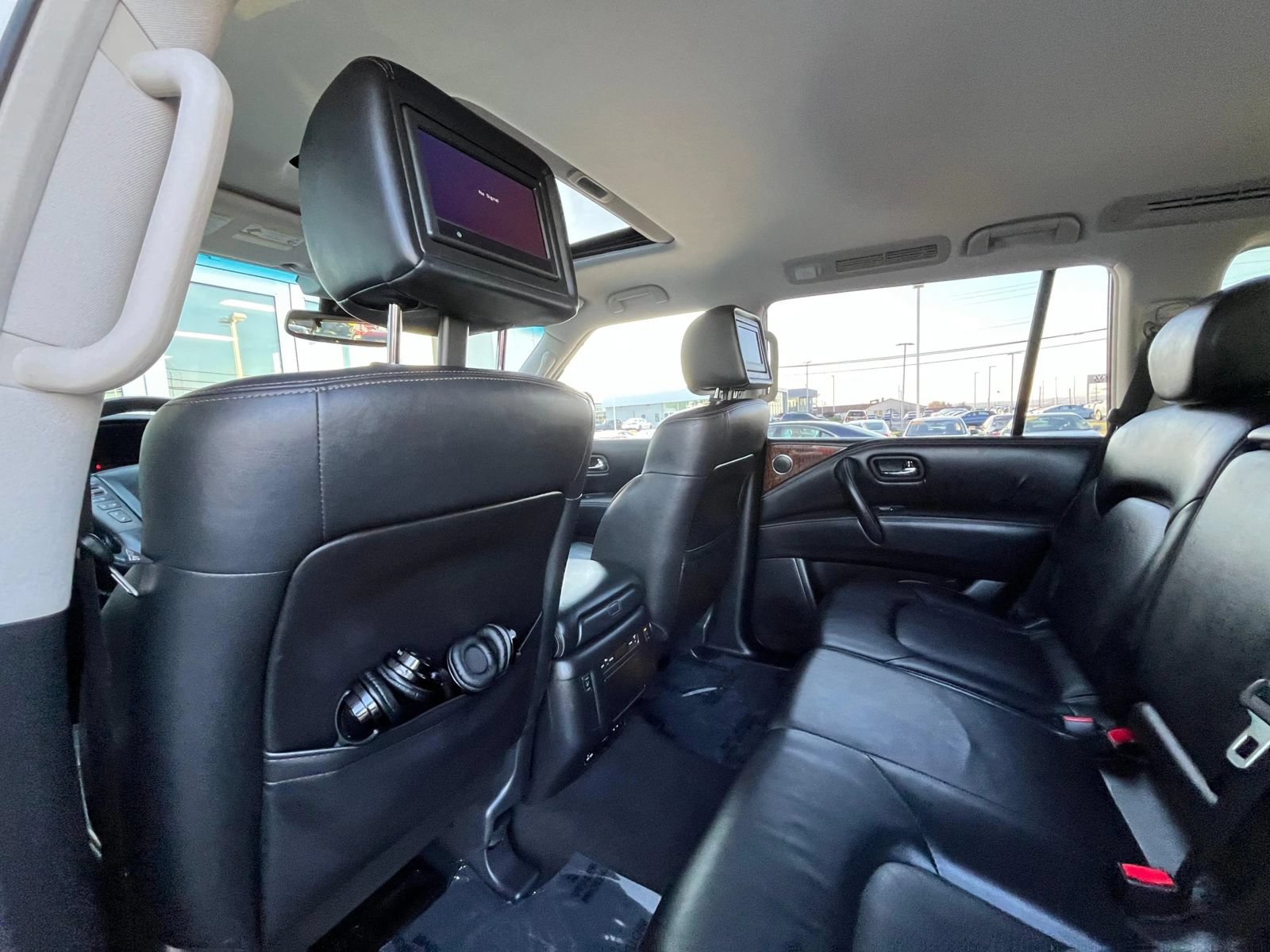 Used 2017 Nissan Armada Platinum AWD/4WD image 28