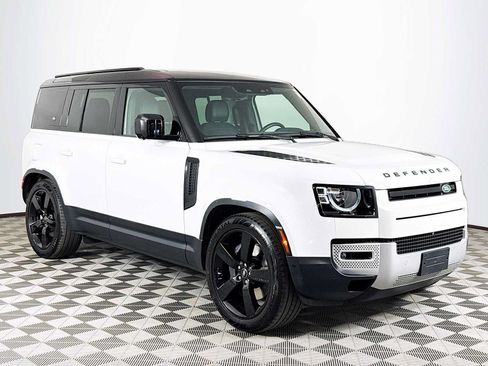 Used 2024 Land Rover Defender 110 S AWD/4WD image 3